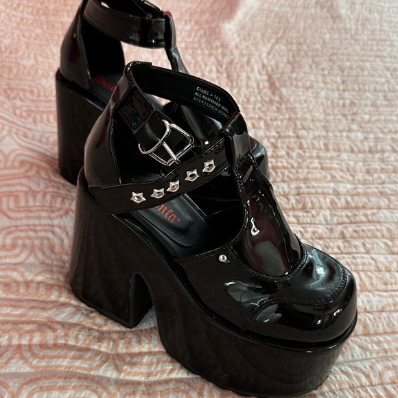 Demonia CAMEL-103 Black Patent Platform Mary Janes Shoes. - Picture 11 of 14